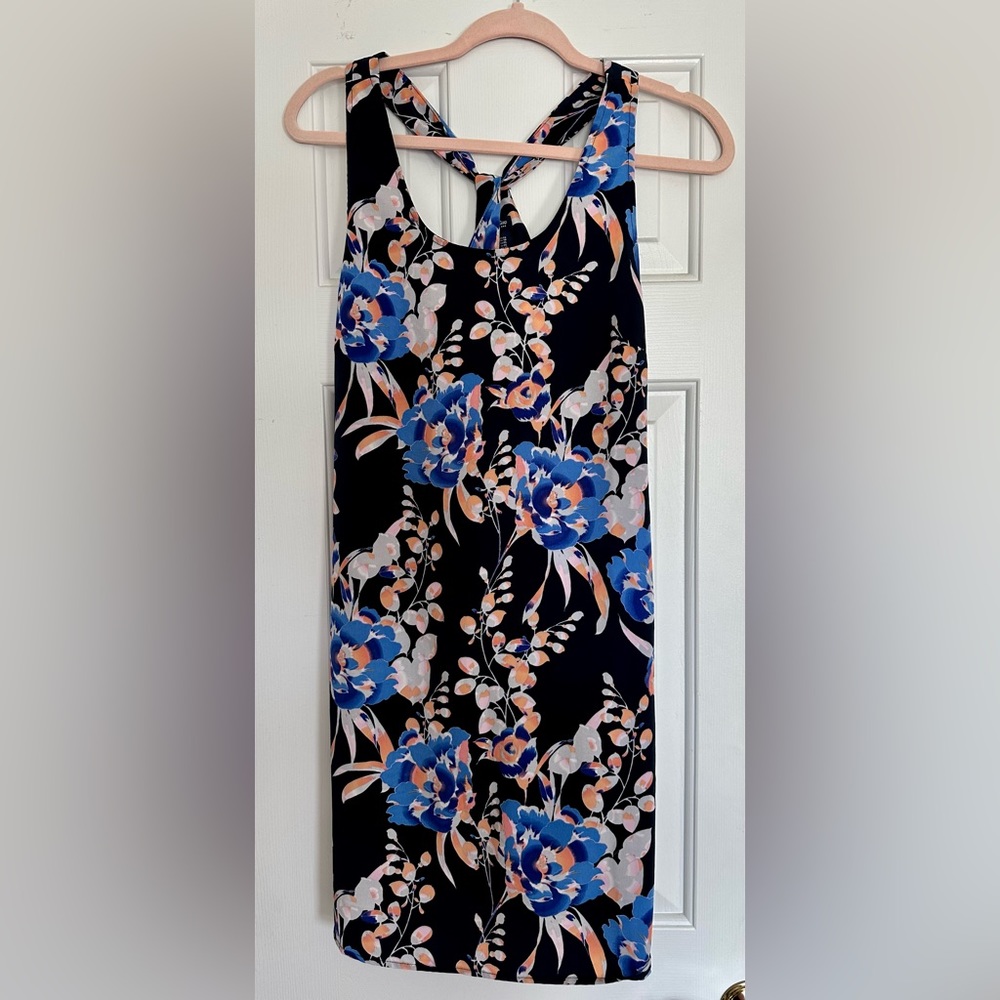 Gap XS lightweight blue floral dress/coverup